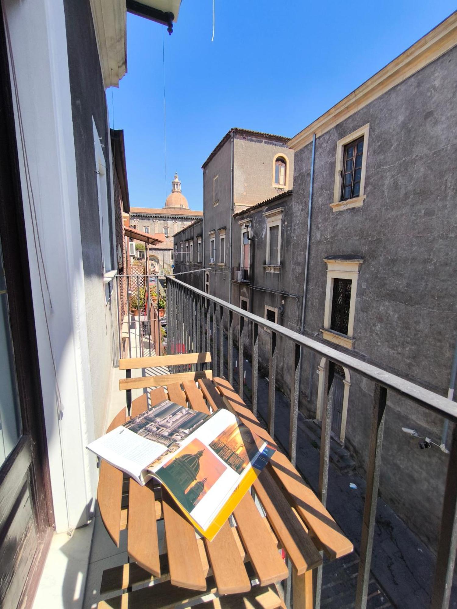 Bibihome Catania Appartamento In Centro Storico Exterior photo